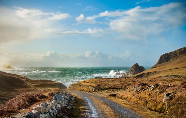 Road to An Port Pier