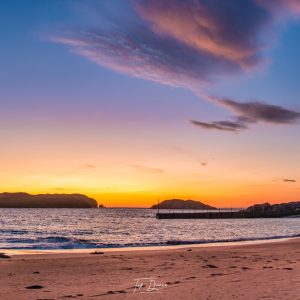 Sunset on Cruit island beach