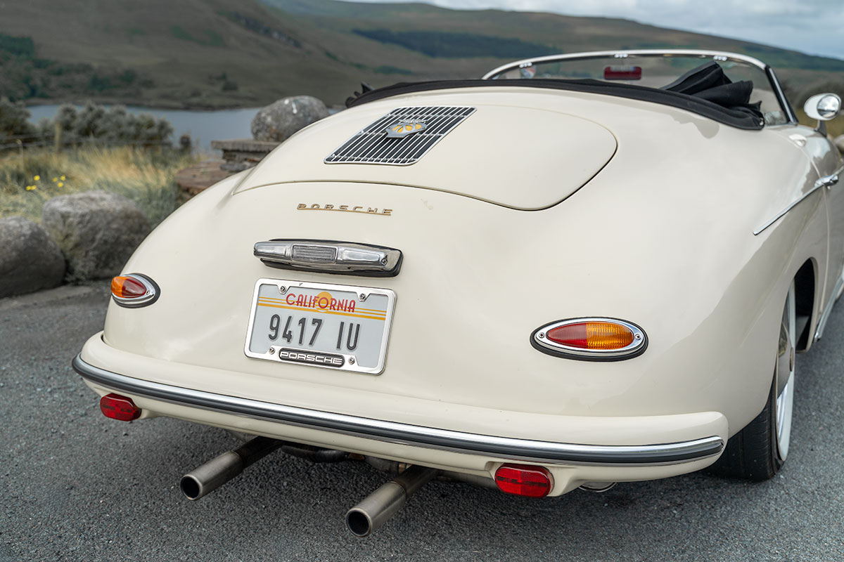 Porsche-speedster-956-rear-close-up-shot