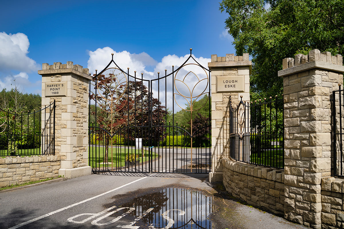 lough-eske-entrance
