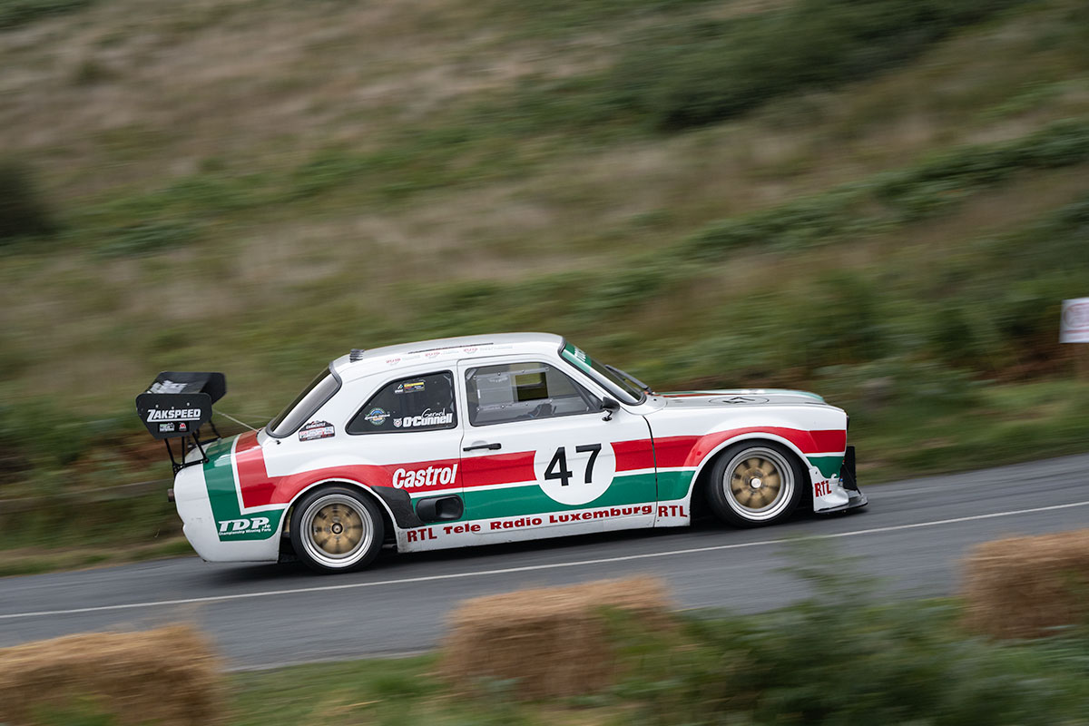 Knockalla-Hillclimb-2026-castrol-mkI-escort-panning