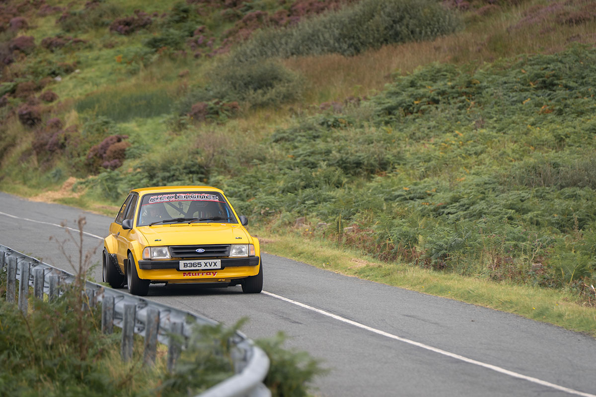 Knockalla-Hillclimb-2026-yellow-mkIII-escort